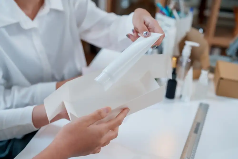 Steps to implement sustainable packaging for cosmetics